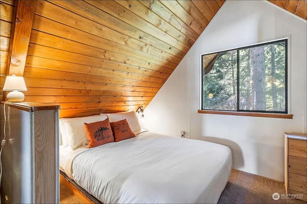 New: Steps From White River Near Mount Rainier National Park Greenwater Ngoại thất bức ảnh